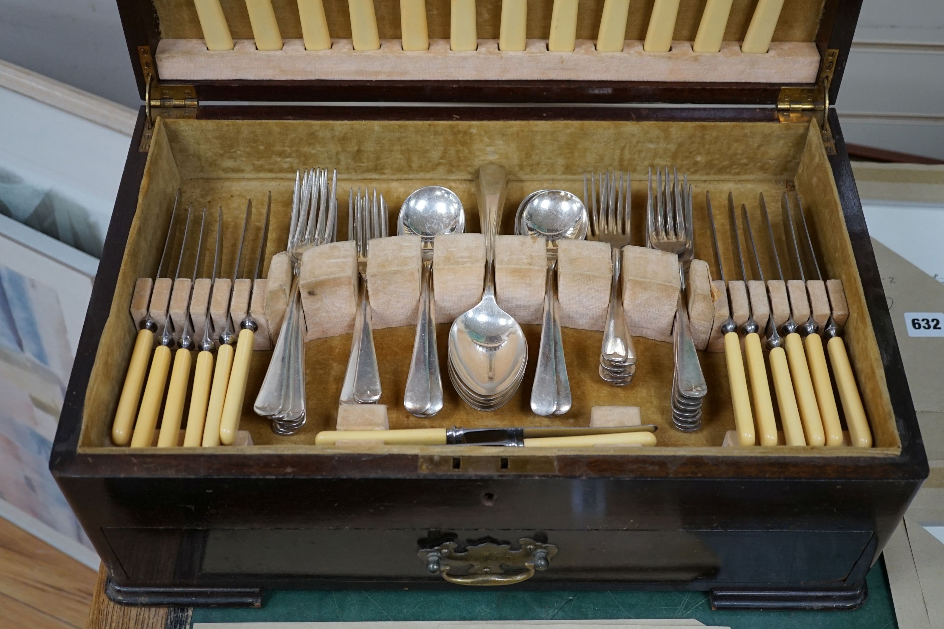 A canteen of plated cutlery